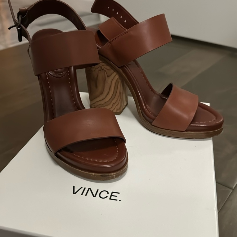 Vince Haley shoes, color whiskey, size 8